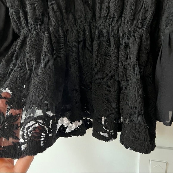 Revolve Line & Dot Off the Shoulder Sheer Ruffled Puff Flutter Sleeve Blouse - Picture 5 of 7